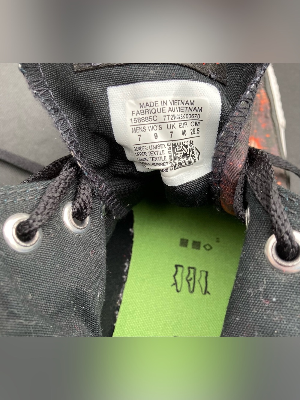 Converse Chuck Taylor All Star Looney Tunes "Marvin the Martian" High-Tops - Picture 13 of 14